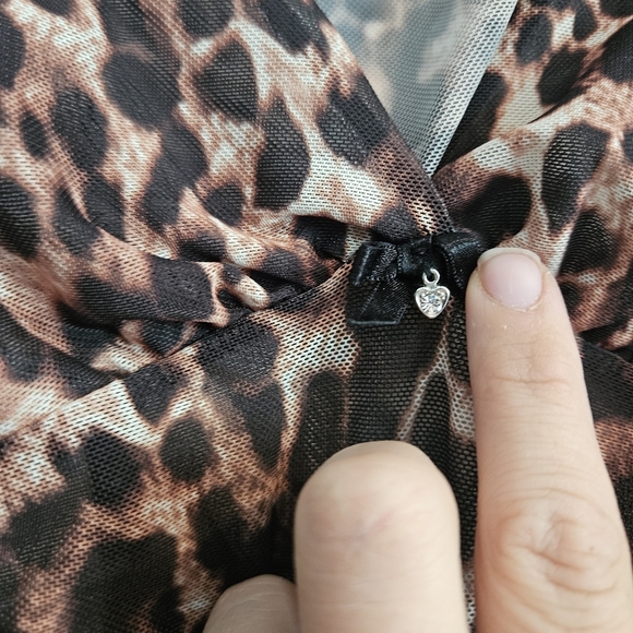 La Vie En Rose Brown and Black Camisole Top - Picture 6 of 6